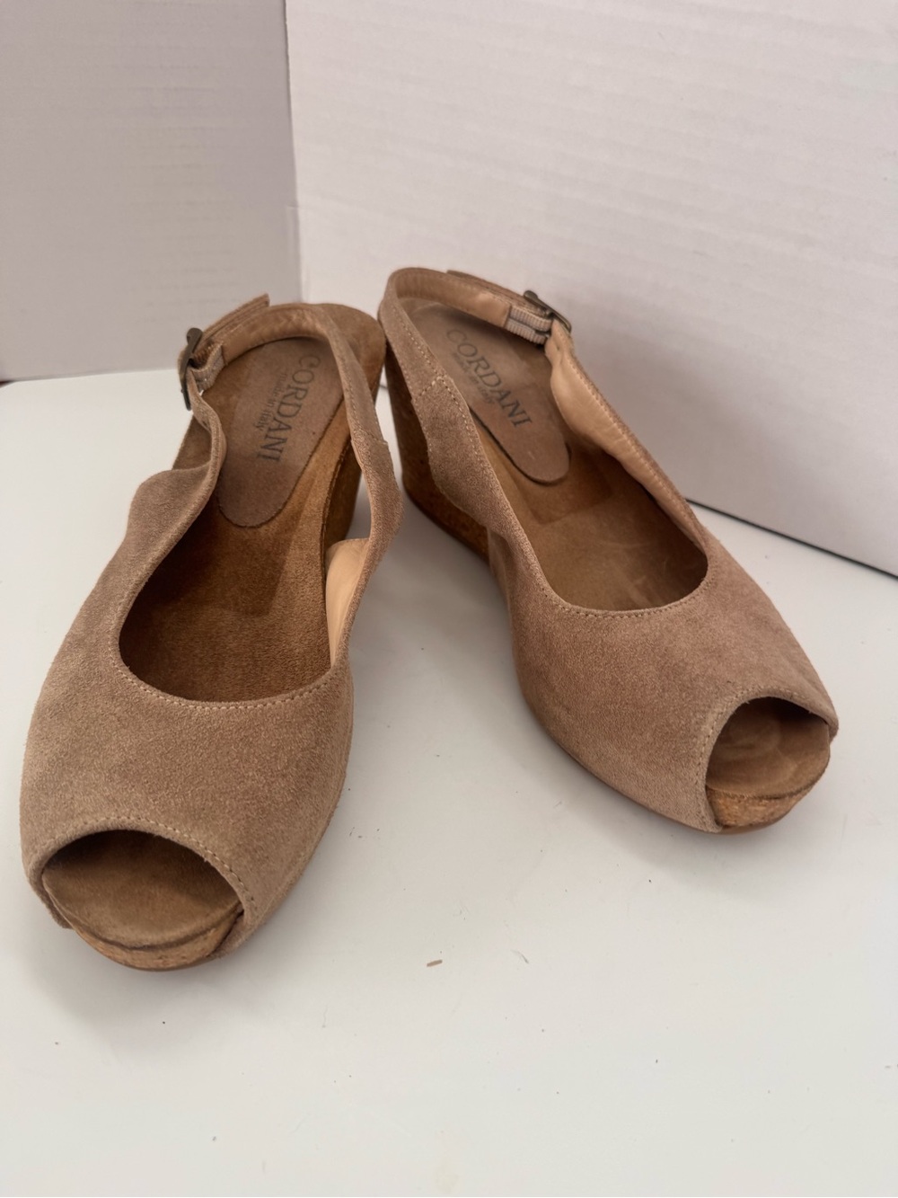 Cordani Italy Tan Suede Peep Toe Slingback Cork Wedge Sandals Size 40 US 9.5